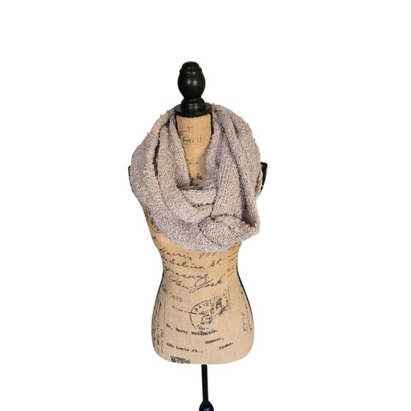 Pins and needles infinity scarf - Picture 1 of 2